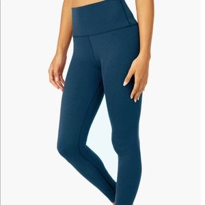 Beyond Yoga Highwaisted 7/8 yoga leggings size L